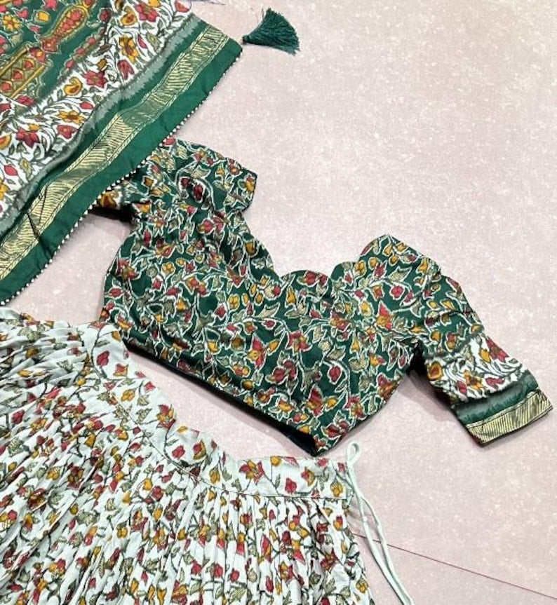 Women Printed Flared Lehenga Choli Set