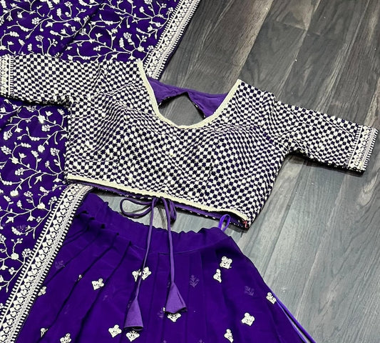 Womens New Stylish party wear lehenga