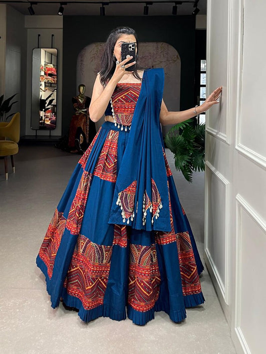 Gorgeous Dual Color Kali Style Chaniya Choli With Mirror Work