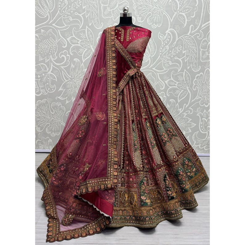 Women's Designer Heavy Dynamic Velvet Bridal Wedding Lehenga Choli