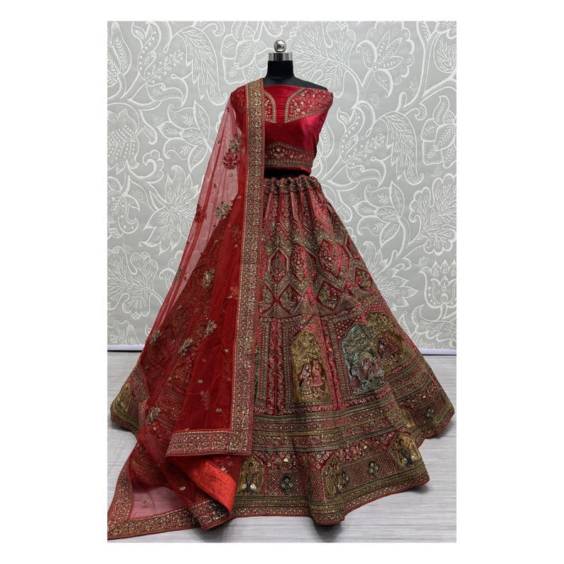 Women's Designer Heavy Dynamic Velvet Bridal Wedding Lehenga Choli