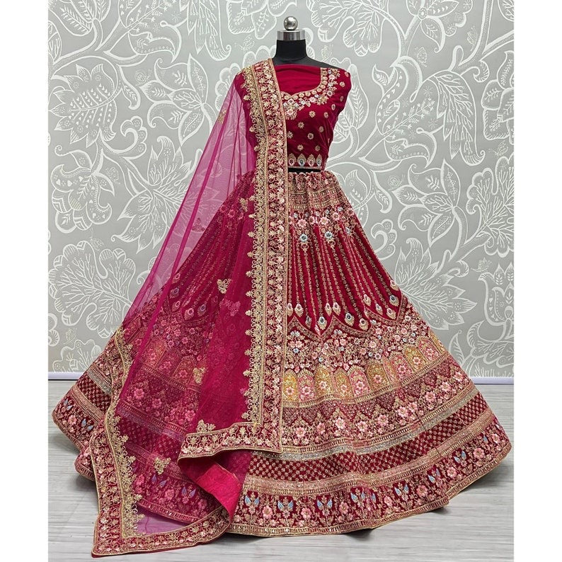 Exclusive Designer Heavy Velvet Lehenga Choli, Beautiful Blouse Piece With Soft Net Dupatta, Wedding & Reception Outfit Wear Lehenga Choli