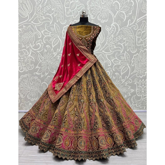 Exclusive Designer Heavy Velvet Lehenga Choli, Beautiful Blouse Piece With Soft Net Dupatta, Wedding & Reception Outfit Wear Lehenga Choli