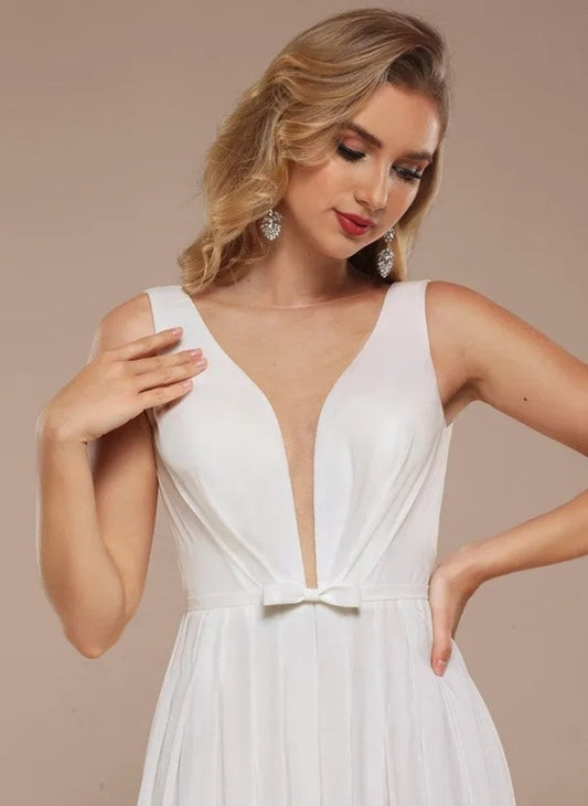 Shaped and V-Neck Long Train Chiffon Wedding Dress with Bow