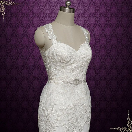 Luxurious Lace Fitted Mermaid Wedding Dress with Keyhole