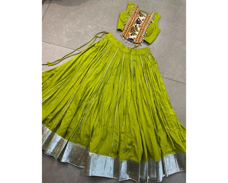 Women Flared Lehenga Choli Set with Dupatta