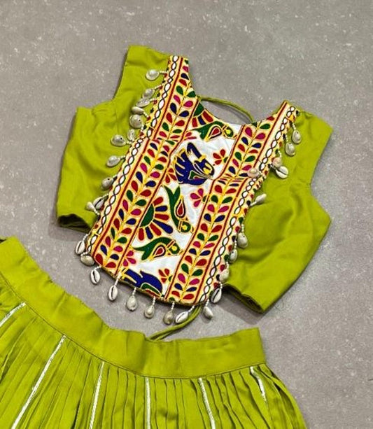 Women Flared Lehenga Choli Set with Dupatta