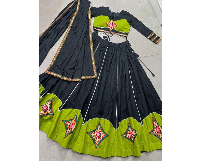 Navratri Lehenga choli
