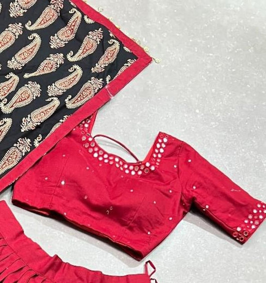 Charming Red Printed Silk Traditional Gown