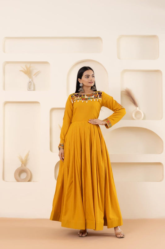 Heavy Pure Soft Fox Georgette Laheriya Print Gown