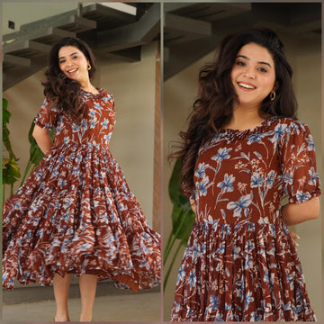 Desirable Women's Fully Flair Gown Made With Faux Georgette Fabrics With Print